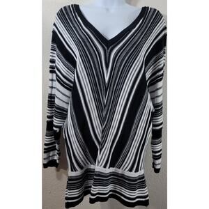 Lane Bryant Black White Chevron Stripe Double V Sweater 14 16 Lightweight Soft